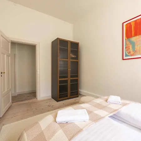 Grand Lux For 12 In Appartement *