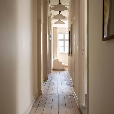 Apartment Grand Lux For 12 In *